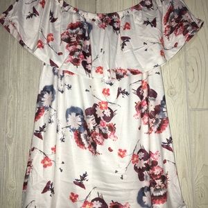 Floral Round Neck Women’s Medium Blouse